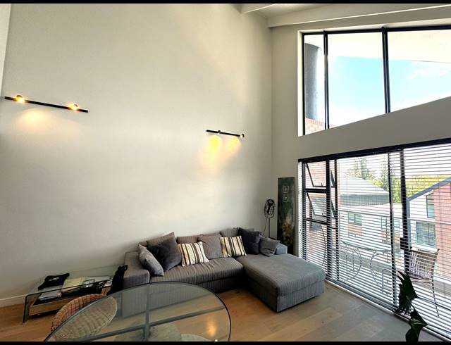1 BEDROOM APARTMENT FOR SALE IN SANDRINGHAM